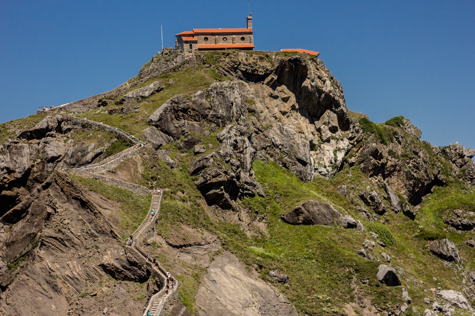 Океанські пляжі, стародавні міста та найкраща кухня країни. Чому варто запланувати поїздку північю Іспанії